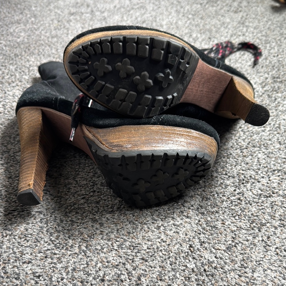 Platform lace up booties. - Picture 3 of 5